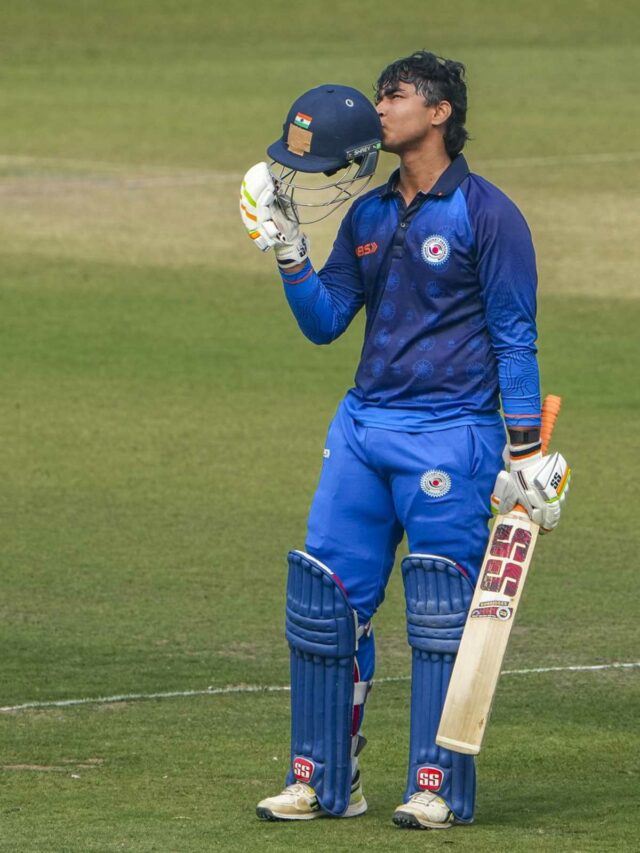 Vaibhav Suryavanshi Record: 14 साल के वैभव सूर्यवंशी का तूफान! 84 गेंदों में ठोक दिए 190 रन