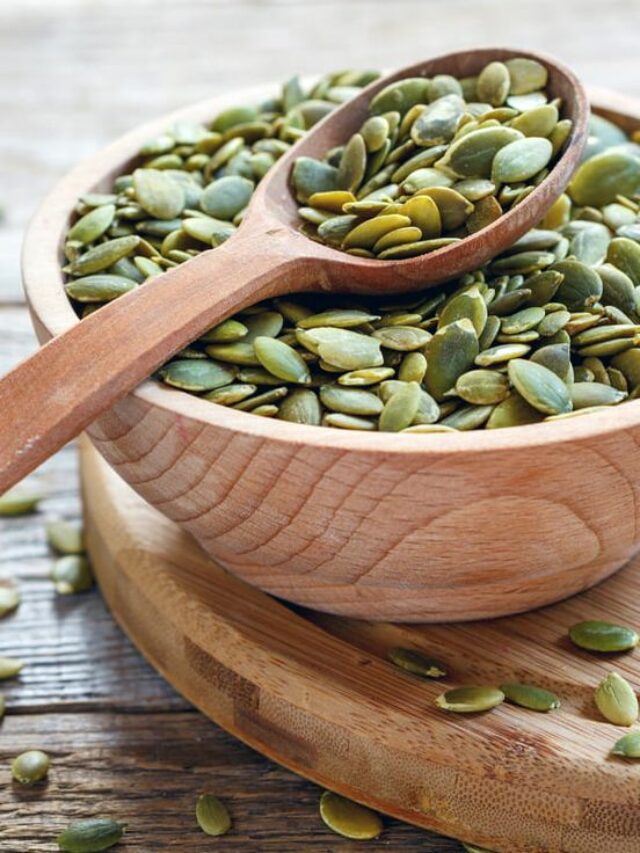 Superfood Seeds: क्यों रोजाना खाने चाहिए फ्लैक्स, चिया, सूरजमुखी और कद्दू के बीज ?