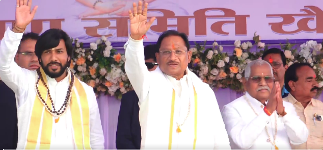 Guru Ghasidas Jayanti: बाबा गुरुघासीदास की 269वीं जयंती आज, सेतगंगा पहुंचे मुख्यमंत्री साय, बड़े आयोजन में हुए शामिल