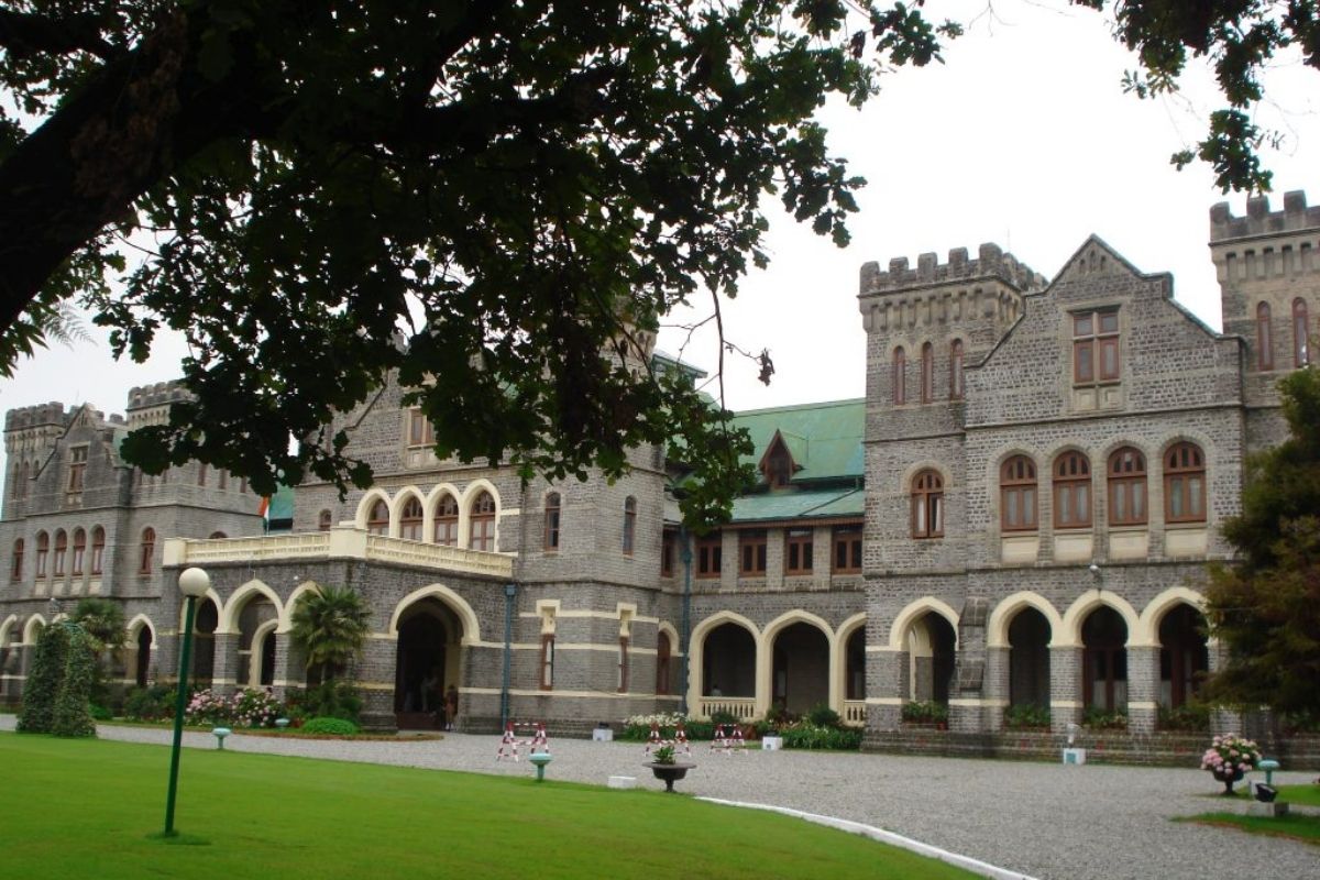 Uttarakhand Raj Bhawan: देहरादून और नैनीताल के राजभवन को मिला नया नाम! अब जाना जाएगा इस नए नाम से, जानें क्या है पूरी खबर