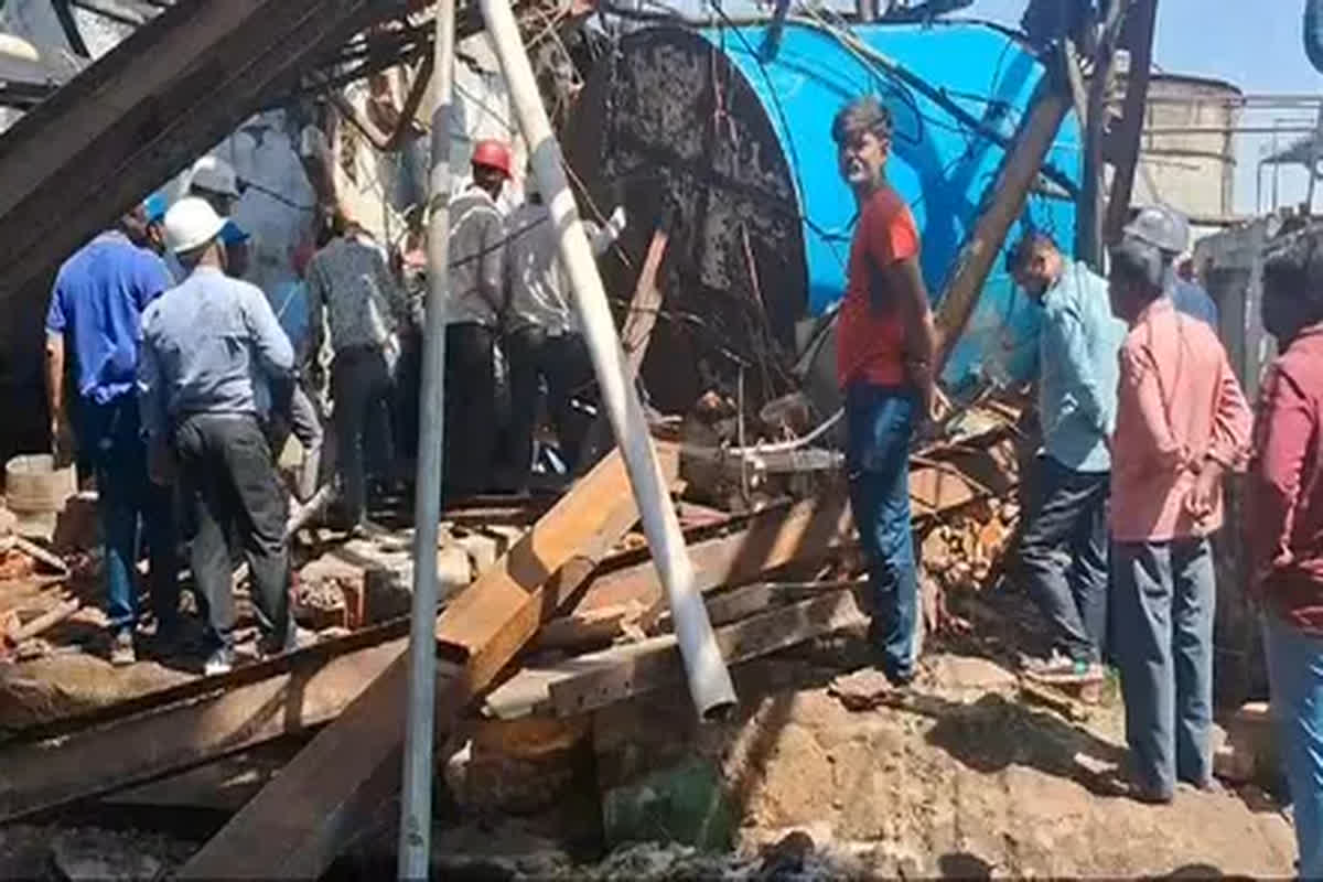 Construction Workers Financial aid: अब घर बैठे ही मजदूरों के खाते में आएंगे 10-10 हजार रुपये.. मुख्यमंत्री ने किया ऐलान, साइट में काम बंद होने से नहीं होगा मजदूरी का नुकसान