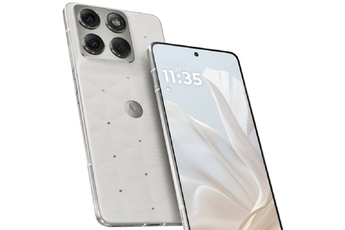 Motorola Edge 70: हीरों से जड़ा Motorola Edge 70! फोन है या ज्वेलरी? कीमत जानने के बाद आप दो बार सोचेंगे, खरीदें या संभालकर लॉकर्स में रखें!