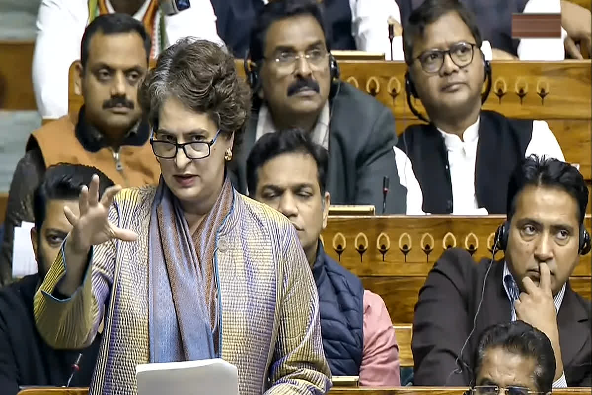 Parliament Winter Session: लोकसभा में पेश हुआ ‘विकसित भारत जी राम जी’ बिल, विपक्ष ने जमकर किया विरोध, प्रियंका गांधी ने कही ये बात