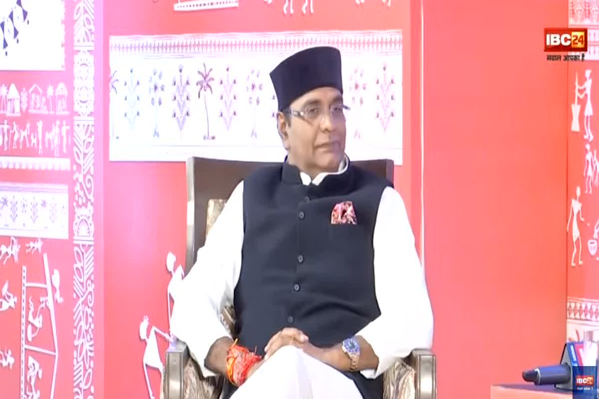 IBC24 Janjatiya Pragya: ‘विचारपुर’ मध्यप्रदेश का वो गांव जिसकी खुद पीएम मोदी कर चुके हैं तारीफ, बड़े, बुढ़े, जवान सभी खेलते हैं फुटबॉल, जर्मनी तक पहुंच चुकीं हैं यहां की बेटियां, मंत्री विश्वास सारंग ने साझा की जानकारी