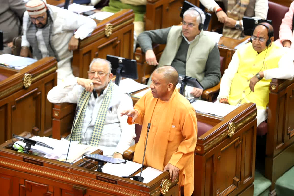 UP Vidhan Sabha Winter Session 2025: योगी सरकार ने सदन में पेश किया 24496 करोड़ का अनुपूरक बजट, औद्योगिक विकास से लेकर मेडिकल शिक्षा तक प्रस्तावित है इतनी राशि
