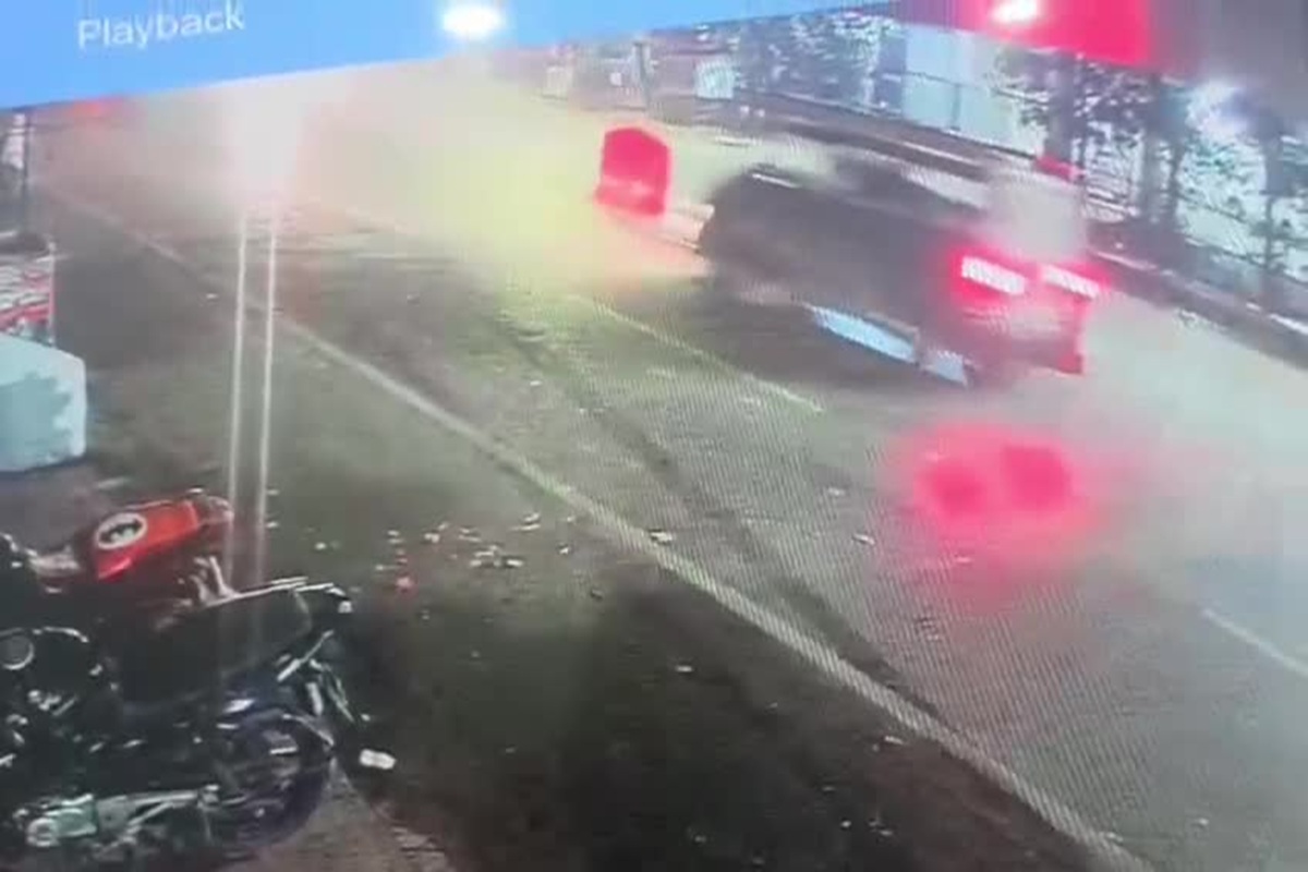 Bilaspur Car Accident live video: सड़क हादसे में युवक-युवती की मौत, सामने आया CCTV फुटेज, कार में मिली शराब की बोतल और डिस्पोजल