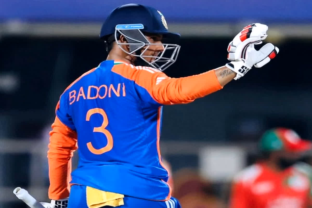 ayush badoni: वॉशिंगटन सुंदर के बाहर होते ही इस खूंखार खिलाड़ी की खुली किस्मत, टीम इंडिया में हुआ शामिल, नाम सुनकर आपको भी नहीं होगा यकीन