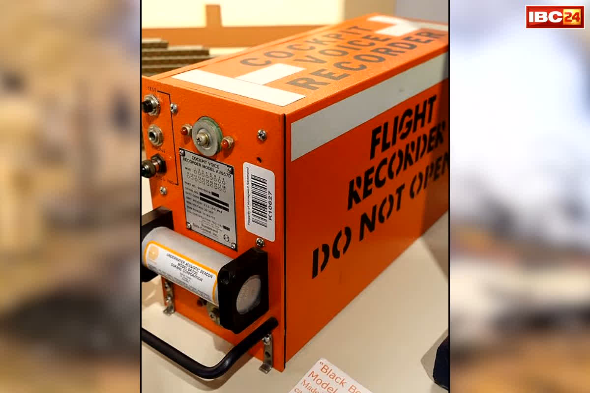 Plane Black Box Recovered: अब खुलेगा हवाई हादसे से जुड़ा हर राज.. AAIB ने मौके से बरामद किया क्रैश विमान का ‘ब्लैक-बॉक्स’..