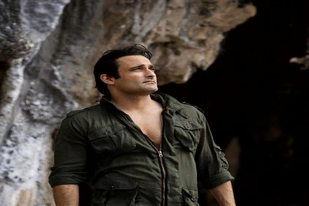 Border 2 Movie: क्या बॉर्डर 2 में नजर आएंगे अक्षय खन्ना? प्रोड्यूसर निधि दत्ता ने इस राज से उठाया पर्दा!