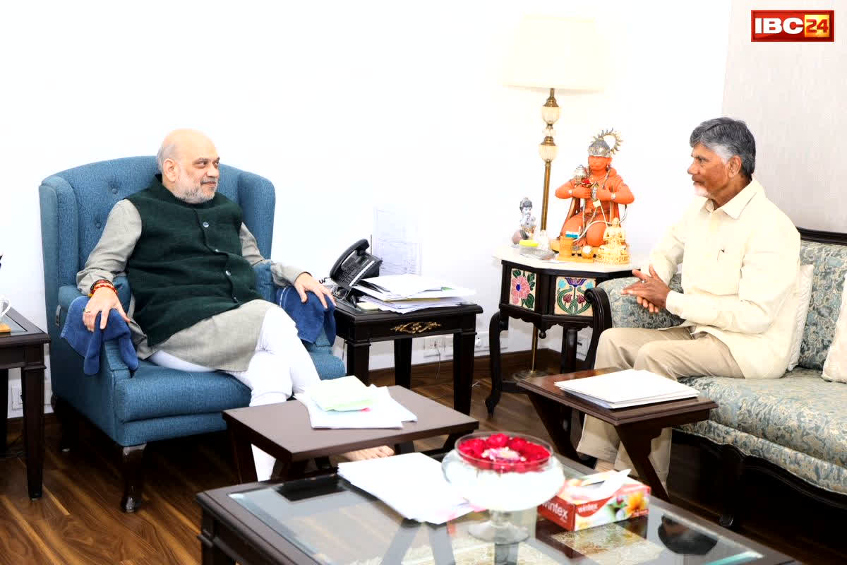 Amit Shah and Chandrababu Naidu Meeting: दिल्ली में मुख्यमंत्री की गृहमंत्री अमित शाह से मुलाकात.. इस शहर को राजधानी के तौर पर मान्यता देने की उठाई मांग…