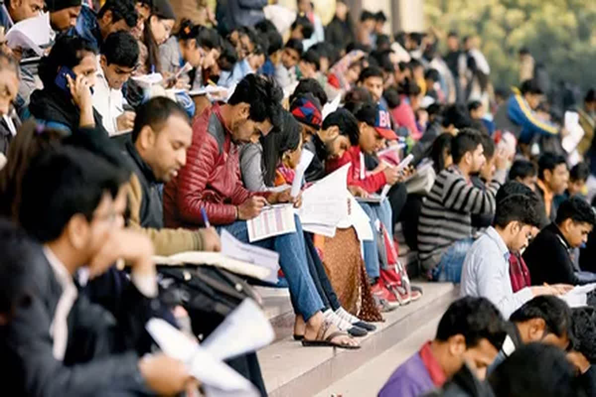 Assam Police Recruitment 2026: सरकारी नौकरी का सुनहरा मौका! सैलरी 70 हजार तक… प्रदेश में 2972 पदों पर बंपर भर्ती का ऐलान, 12वीं पास से ग्रेजुएट तक मौका