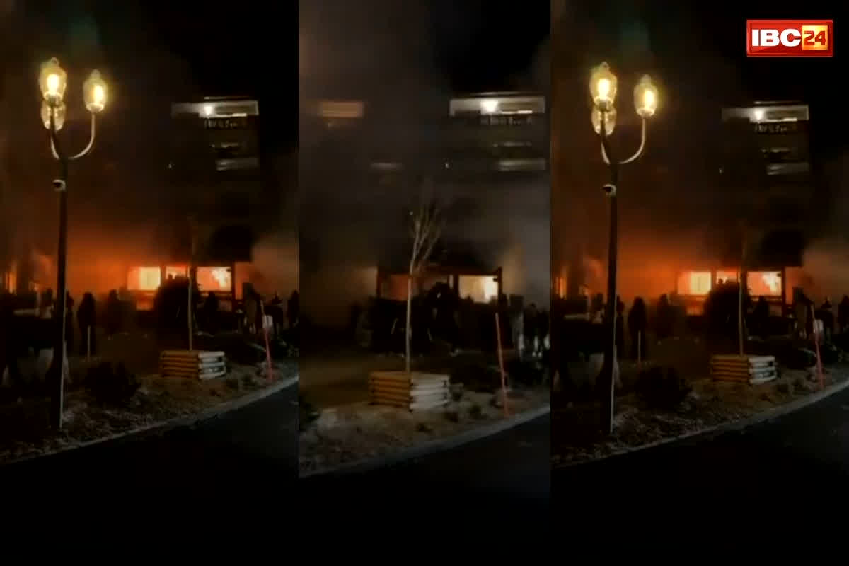 Switzerland Blast: नए साल के जश्न के बीच जोरदार धमाका! लाशों के ढेर में बदला लग्जरी बार, मच गई चीख-पुकार, देखें वीडियो