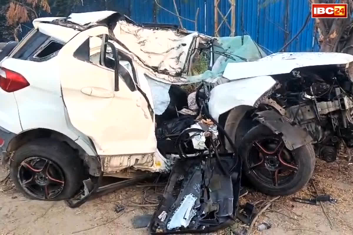Hyderabad Car Accident Today: नहीं देखा होगा सड़क हादसे का ऐसा दर्दनाक Video.. 4 कॉलेज स्टूडेंट्स की मौके पर ही मौत, देखें कार की हालत