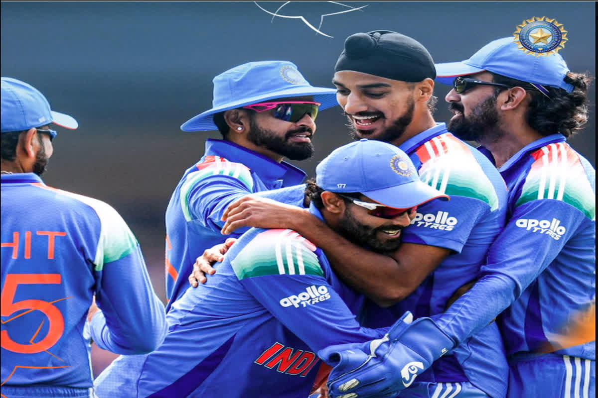 IND vs NZ Live Score: न्यूजीलैंड ने खड़ा किया 337 का विशाल स्कोर! शुरुआत में दो विकेट सिर्फ 5 रन पर, फिर मिचेल–फिलिप्स की जोड़ी ने निकाली गेंदबाजों की हवा