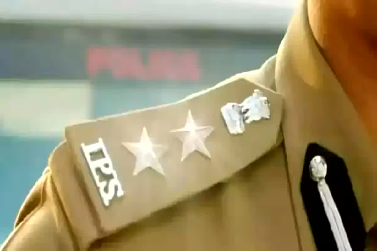 IPS Transfer News: 20 IPS अफसरों का बड़ा तबादला, राजधानी में इस अधिकारी को मिली जिम्मेदारी, यहां देखें पूरी लिस्ट