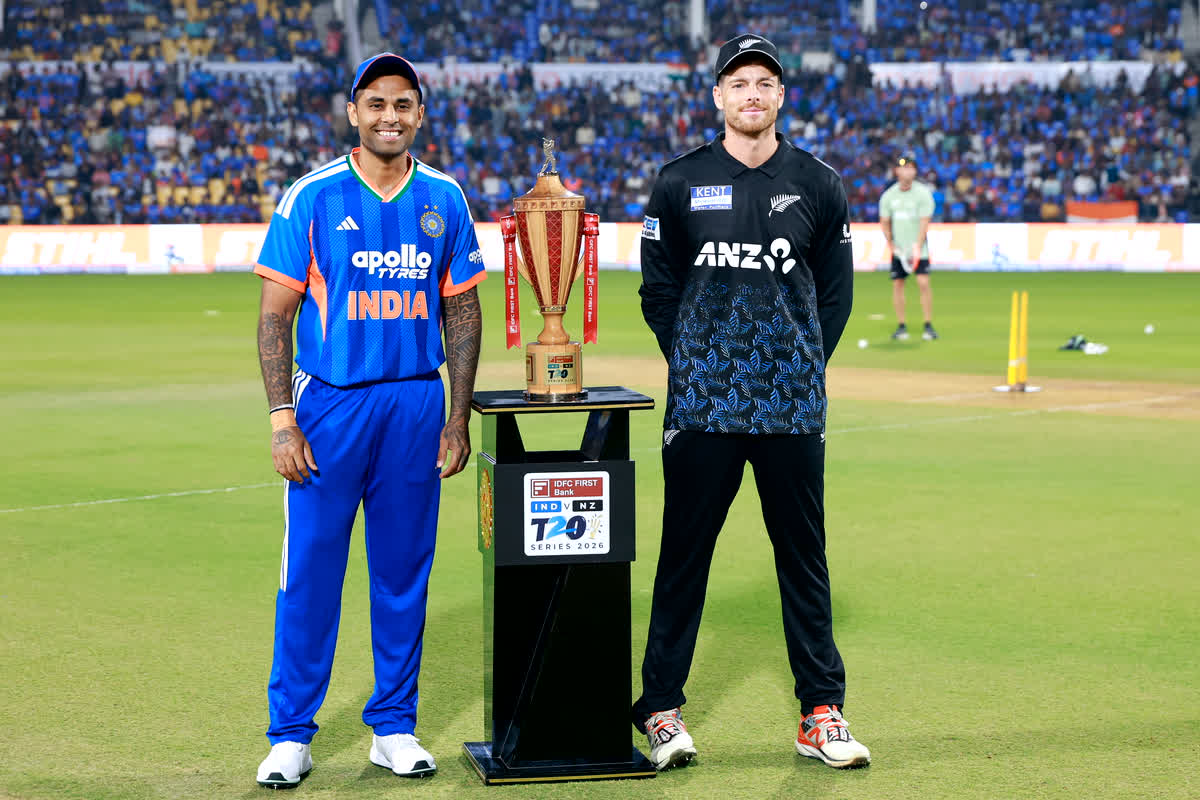 India vs New Zealand T20 Match Live Score: भारत का दूसरा विकेट गिरा, 6 रन बनाकर आउट हुए संजू सैमसन