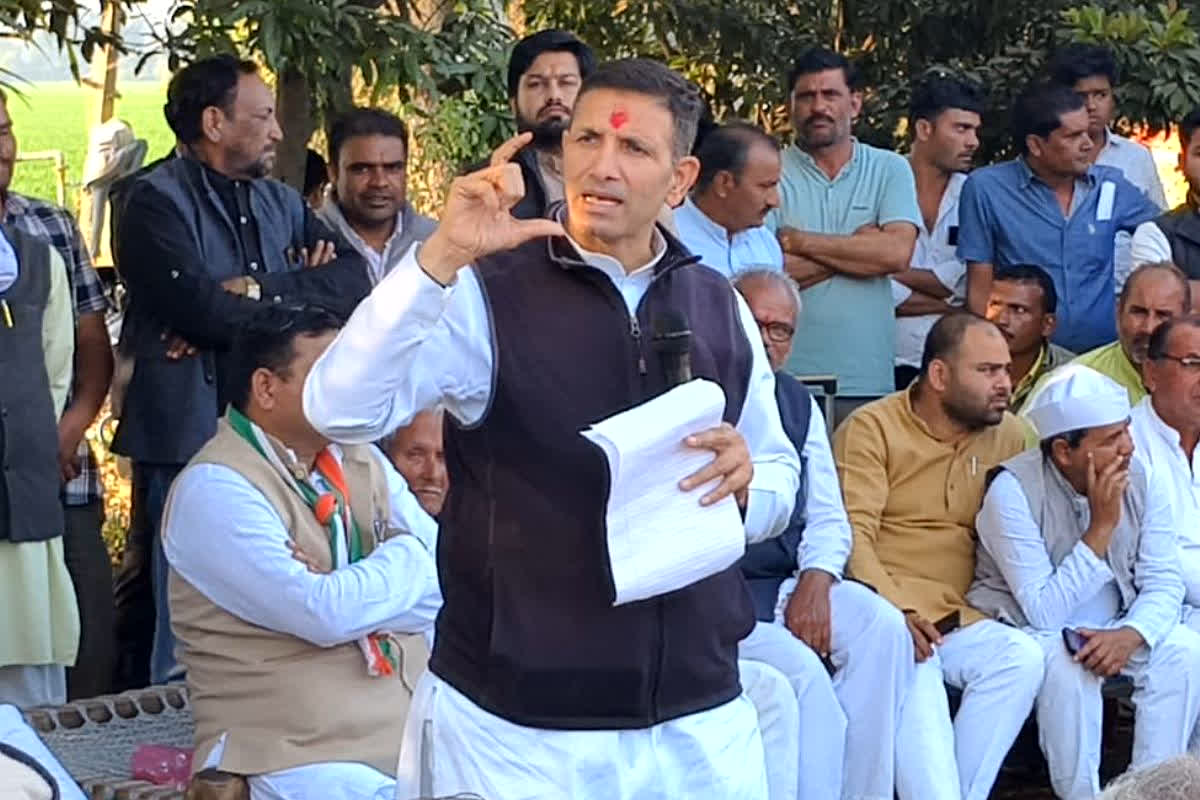 Jitu Patwari News: चुनावी घोषणाओं पर BJP का यू-टर्न! बहनो को 1500, लेकिन जीजाओं को थमाया 5000 का बिजली बिल! PCC चीफ ने खोली इन वादों की पोल, देखें