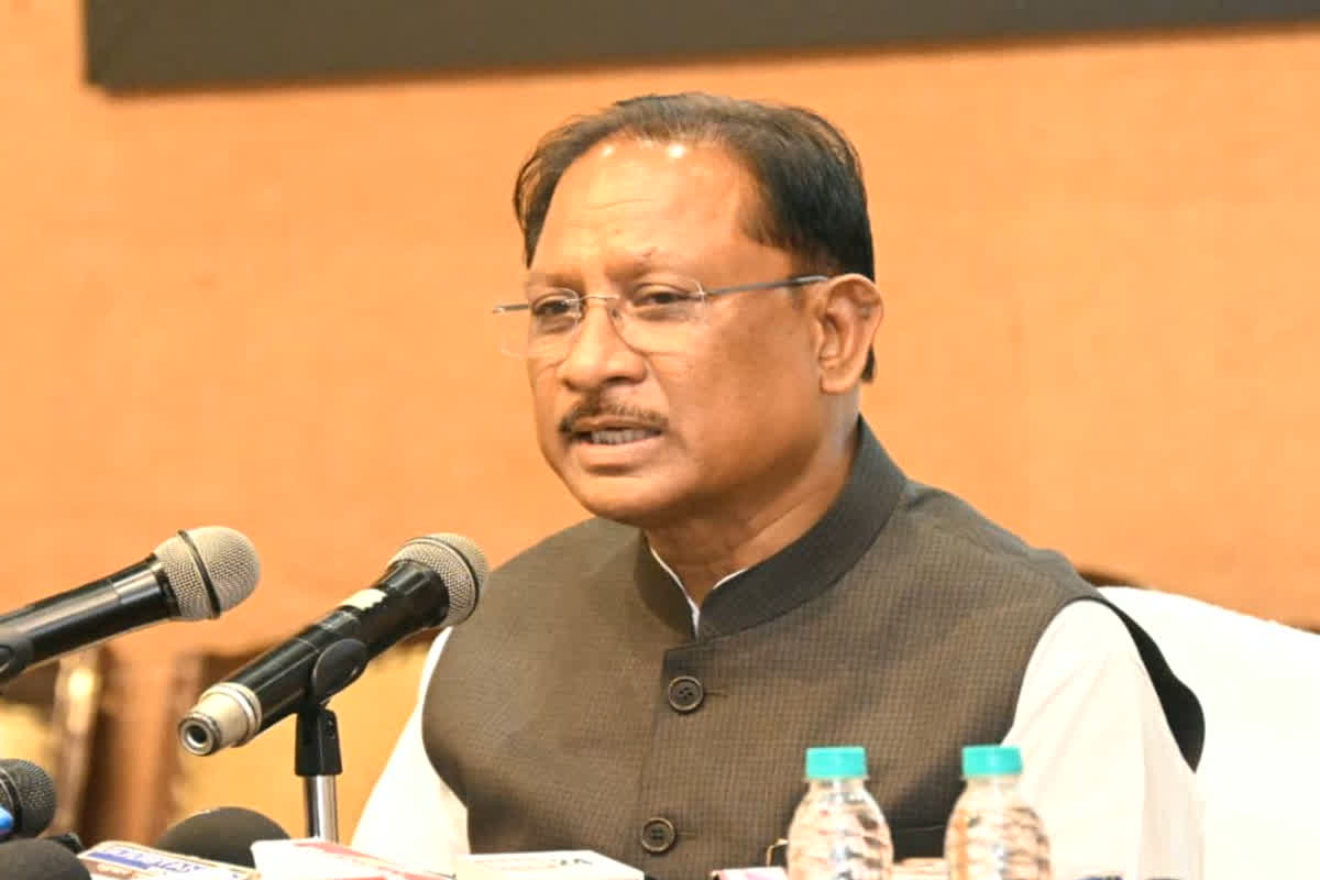 Mahtari Vandan Yojana 24th Installment : बड़ी खुशखबरी, महतारी वंदन योजना की 24वीं किस्त कल होगी जारी, देखें कहीं आपका नाम लिस्ट से बाहर तो नहीं?