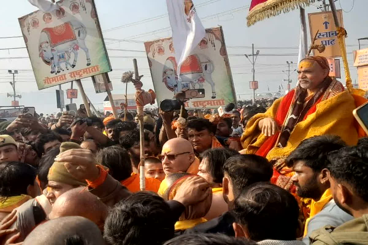 Vande Bharat: ‘मौनी अमावस्या’… संगम तट पर बवाल! पुलिस ने शंकराचार्य को रोका,  पुलिस और शिष्यों के बीच हुई धक्का-मुक्की, व्यवस्था में नाकामी या प्रशासन की मनमानी?