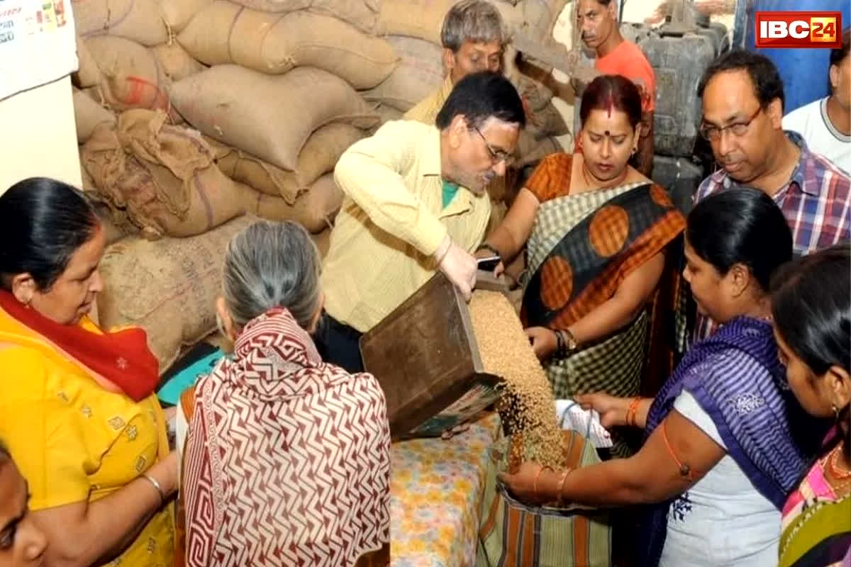 Bhilai Ration Shop : इस  छत्तीसगढ़ी फिल्म कलाकार की सरकारी दुकान में बड़ा झोल! चेकिंग के दौरान उड़े होश, गायब मिले इतने क्विंटल चावल