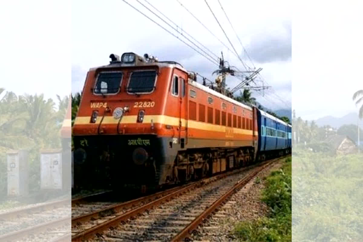 Railway Jobs 2026: रेलवे में नौकरी का बड़ा मौका! बंपर भर्ती और 44,000 रुपये तक की सैलरी, जानिए कौन कर सकता है अप्लाई?