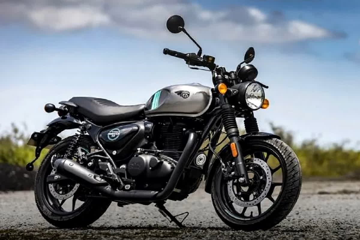 Royal Enfield Record Growth: बिक्री के नए रिकॉर्ड! Royal Enfield की रफ्तार से कांपा मार्केट, महज 31 दिन में पार किया 1 लाख का आंकड़ा