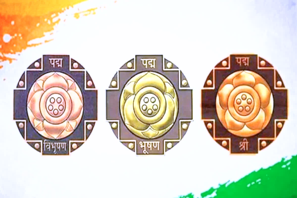 Today Live Breaking News 25th January 2026: केंद्र सरकार ने गणतंत्र दिवस से पहले की 2026 पद्म पुरस्कारों की घोषणा , 45 हस्तियों को दिया जाएगा पुरस्कार