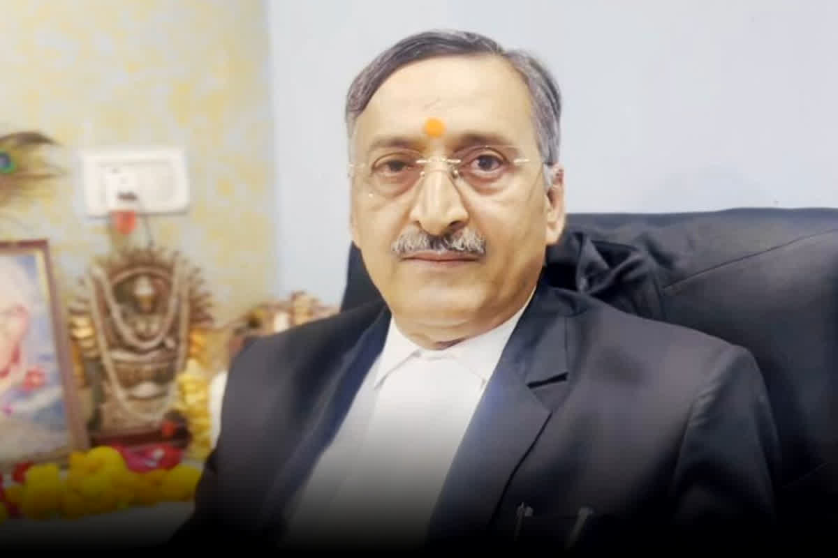 Advocate Anil Mishra Bail: एडवोकेट अनिल मिश्रा को बड़ा झटका, हाई कोर्ट ने खारिज की जमानत की अर्जी, अब इस दिन स्पेशल बेंच करेगी फैसला