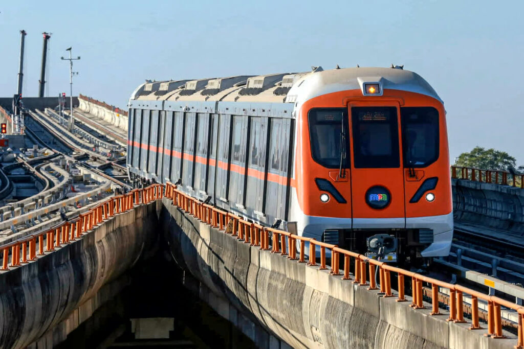 Bhopal Metro New Time: भोपाल मेट्रो में बड़ा बदलाव! इस दिन से नया टाइम टेबल होगा लागू, अब दूरी तय करने में लगेगा ज्यादा समय, इतने फेरे भी घटाए गए…