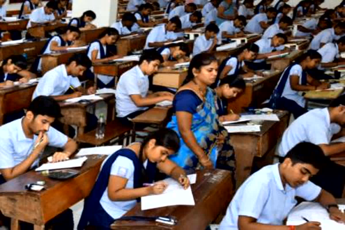 Board Exam Live Monitoring: बोर्ड परीक्षा 2026 में सीधे पुलिस थाने से होगी मॉनिटरिंग! हर परीक्षा सेंटर में लगेंगे इतने कैमरे, नकल करी तो…