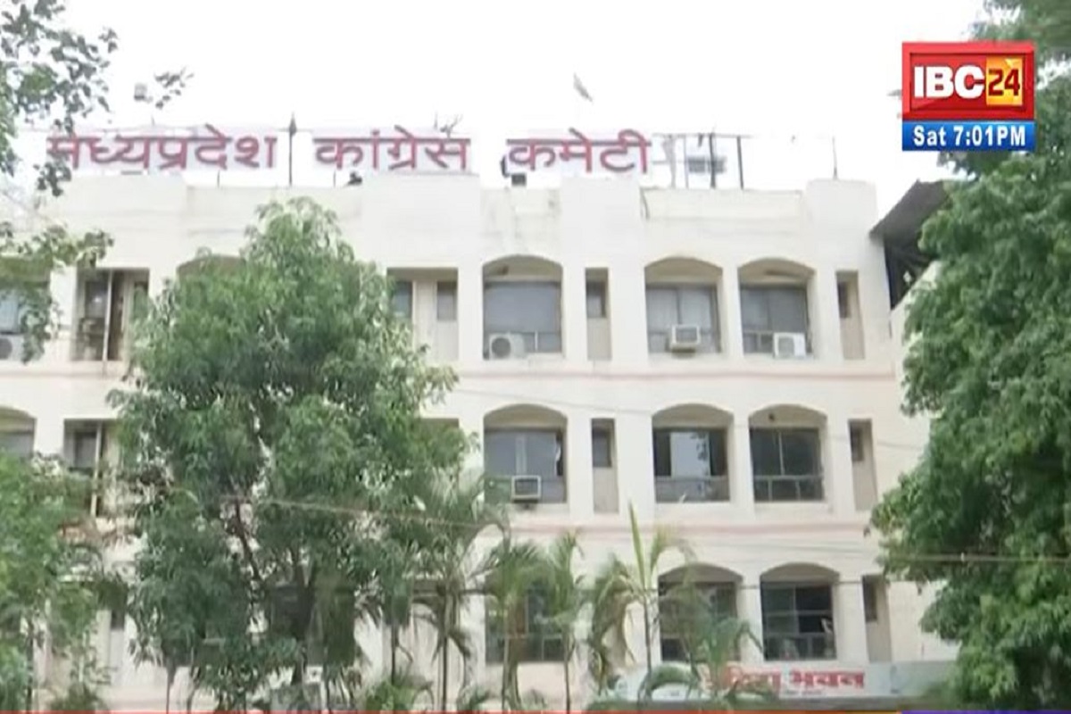 शह मात The Big Debate: ‘संगठन सृजन’ की रेस..टैलेंट क्यों खोज रही कांग्रेस? क्या कांग्रेस में प्रतिभाओं का अकाल पड़ गया है?