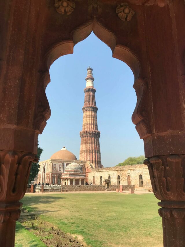 Qutub Minar Floors: क्या आप जानते हैं, कुतुब मीनार कितनी मंजिलों की कहानी बयां करता है?