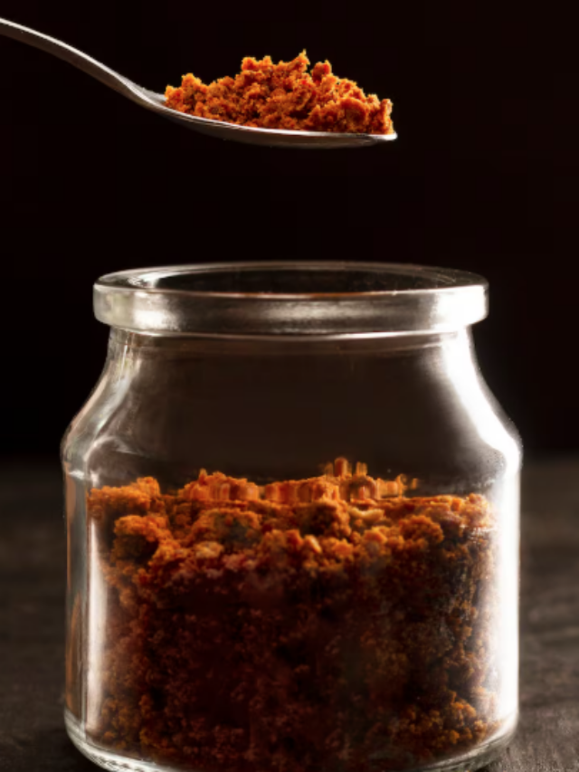 Winter Health Tips: सर्दियों में गुड़ के साथ खाएं ये  चीज़ें और रहें हेल्दी