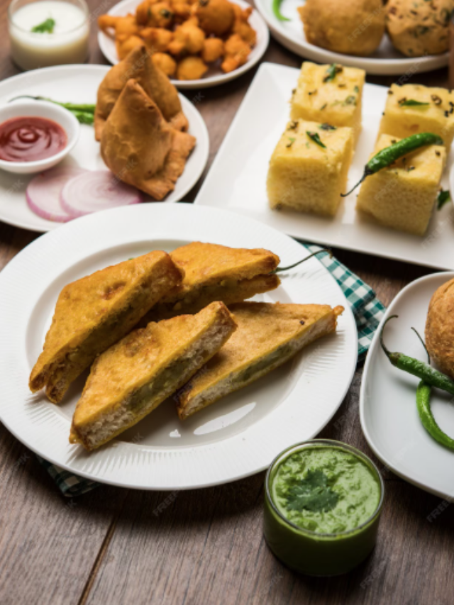 Healthy Indian Street Food : फास्ट फूड हमेशा अनहेल्दी नहीं होता! इन 5 डिशेज में छिपा है सेहत का खजाना