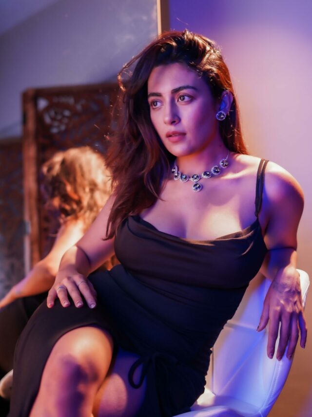 Jinal Joshi hot photo: जिनल जोशी ने फिर पार की बोल्डनेस की हद, शेयर की एक से बढ़कर एक तस्वीरें, देखें यहां