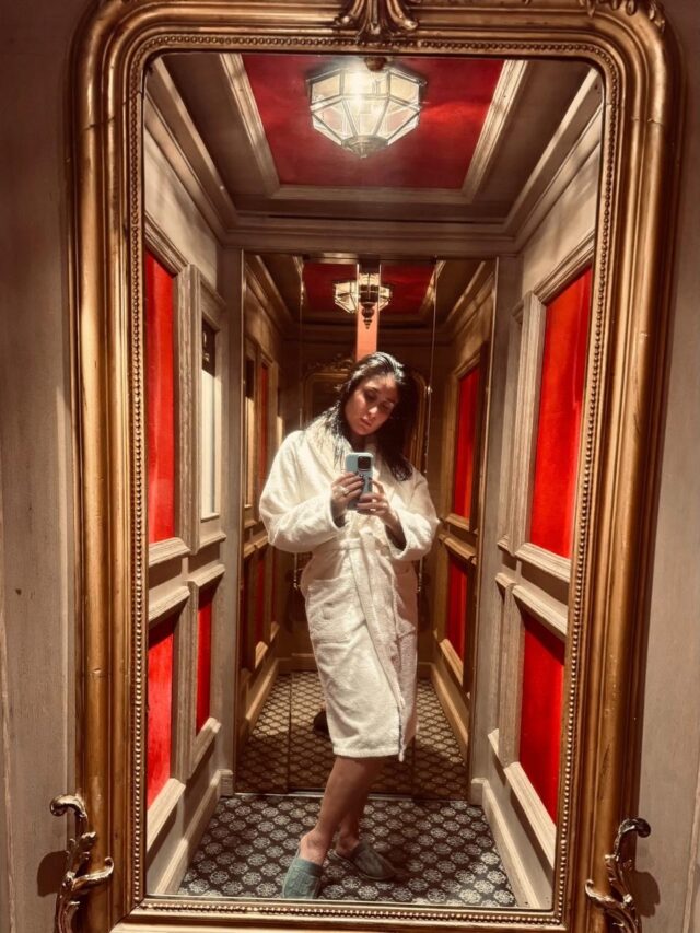 Kareena Kapoor Vacation: करीना कपूर फैमिली संग बर्फीली वादियों में, वेकेशन फोटोज ने मचाई धूम!