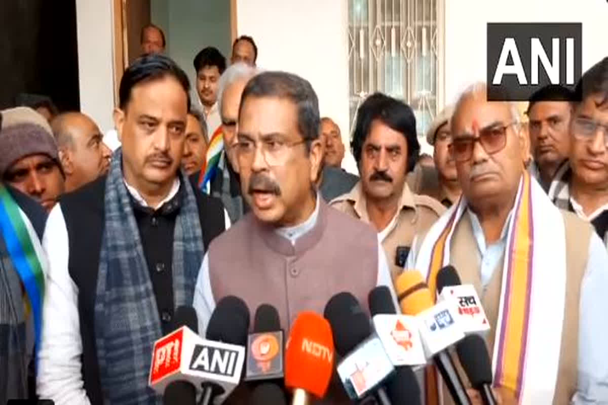 UGC Act 2026: UGC के नए नियम को लेकर देशभर में बवाल के बीच केंद्रीय मंत्री धर्मेंद्र प्रधान का बड़ा बयान, कहा- जो होगा संविधान के दायरे में ही होगा