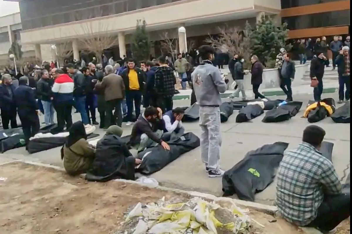 Iran Protests Death toll : ईरान में विरोध प्रदर्शनों के दौरान मरने वालों की संख्या 2,000 के पार, सामाजिक कार्यकर्ताओं का दावा