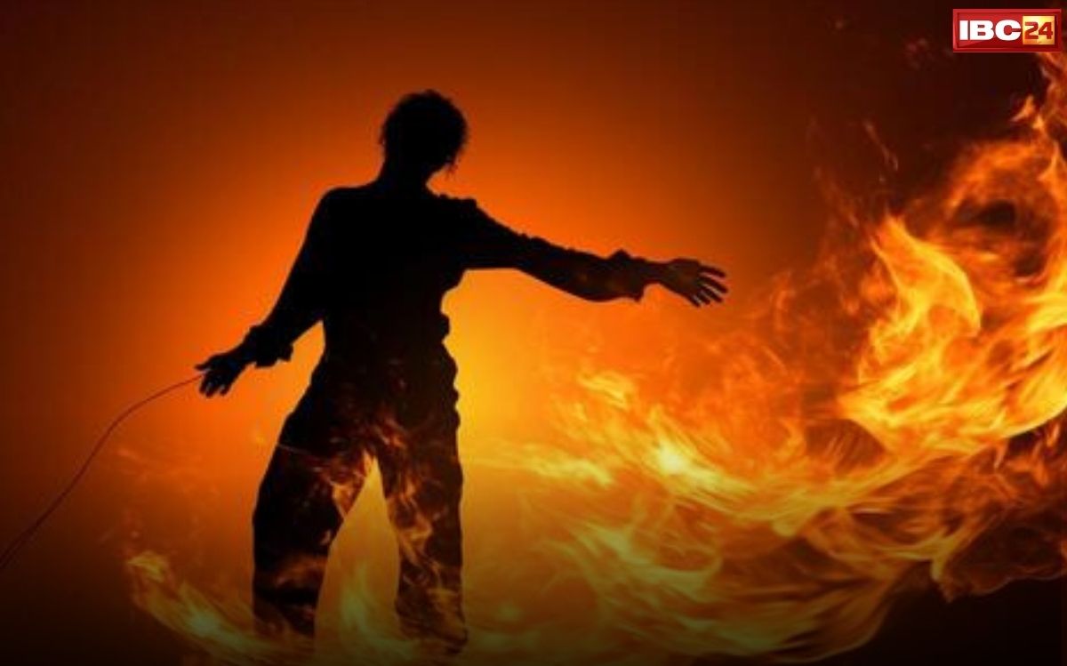 Gandhidham Neighbour Murder: महज इस बात को लेकर हुई कहासुनी, तो पड़ोसियों ने पेट्रोल डालकर जिंदा जला डाला, उसके आगे की घटना पढ़कर कांप जाएगी आपकी रूह