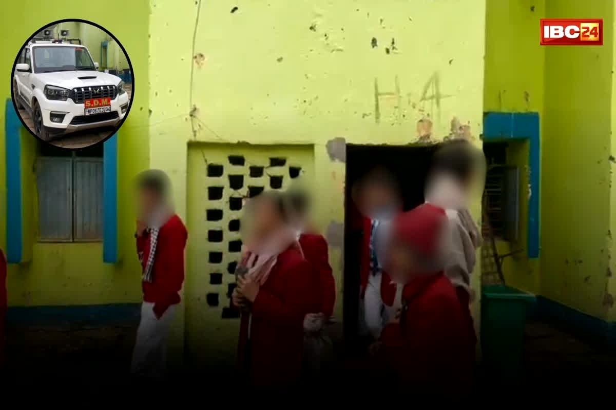 Morena Navodaya Student : पीटी टीचर की इस हरकत से परेशान होकर छात्रों ने खुद को किया कमरे में बंद, मौके पर पहुंचे एसडीएम, छात्रों ने खोले ऐसे राज़ कि मच गया हड़कंप