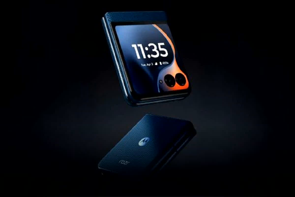 Amazon Sale 2026: मोटोरोला का फोल्डेबल प्रीमियम फोन पर 20 हजार से ज्यादा का डिस्काउंट, जानिए कहां मिल रहा धमाकेदार ऑफर?