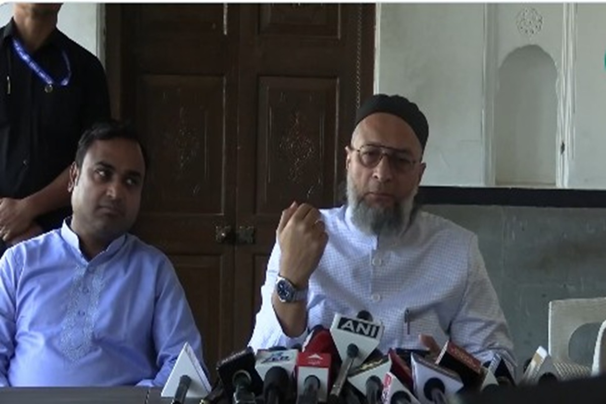 Maharashtra Civic Polls: महाराष्ट्र ​नगरीय निकाय चुनाव में AIMIM के उम्मीदवारों को बड़ी कामयाबी, औवैसी ने हारी पार्टियों को दी ऐसी सलाह