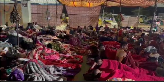 Raipur Rasoiya Pradarshan: ‘दो लाश गई हैं, अभी और जाएंगी’, अनिश्चितकालीन हड़ताल में बैठे रसोइए, प्रदर्शनस्थल का हाल देखकर सहम जाएंगे आप, इस चीज की कर रहे मांग