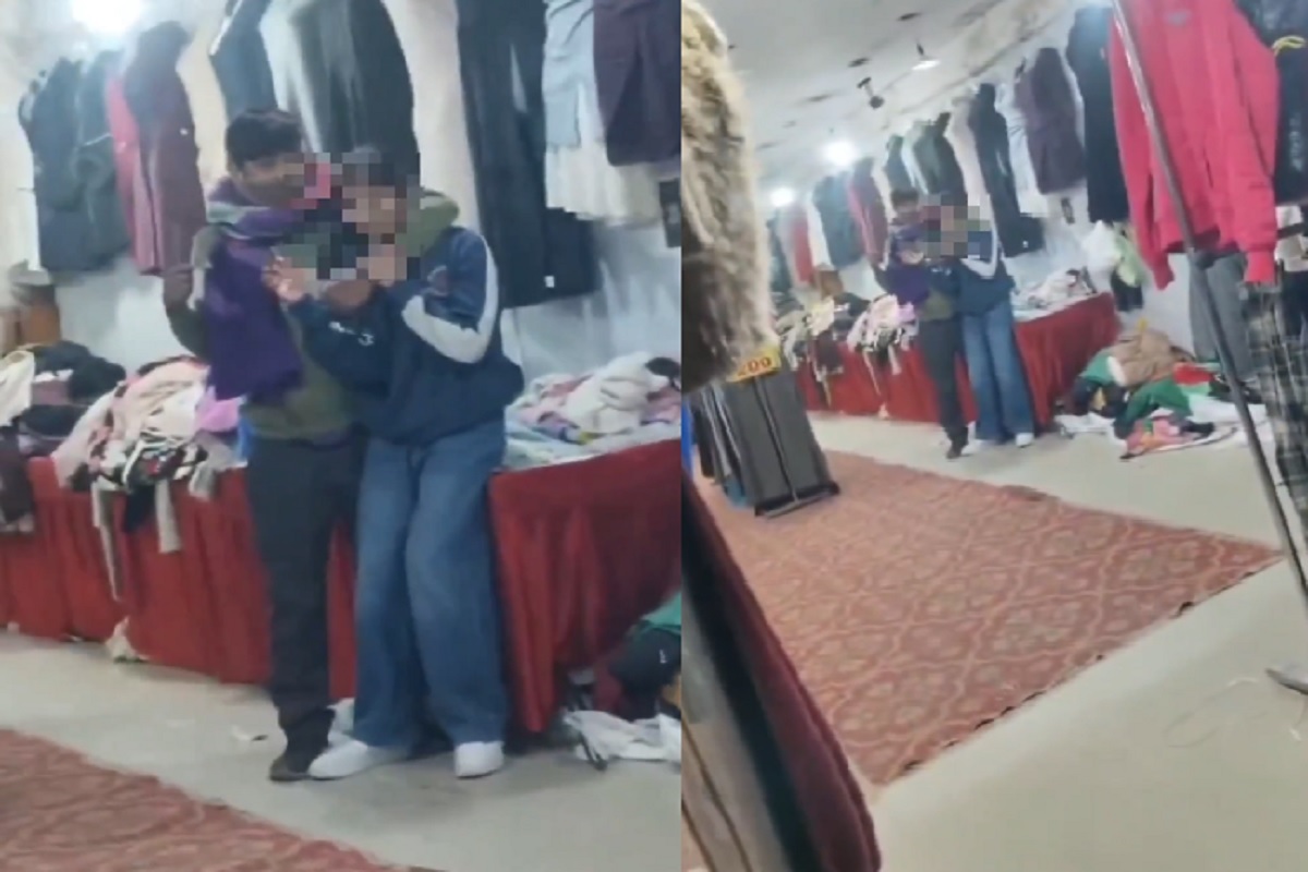 UP Viral Video: भीड़भाड़ वाली दुकान में हैरान करने वाली घटना, खुलेआम नाबालिग युवती के साथ ऐसा काम कर रहा था युवक, देखकर फटी रह गई लोगों की आंखें