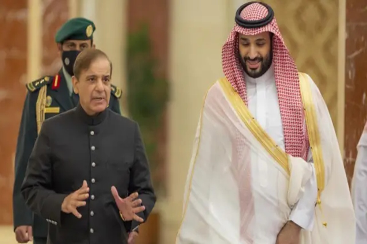 Saudi Pakistan Friendship: सऊदी को किया था मदद का वादा.. अब खुद फंसा युद्ध के भंवर में, क्या फिर अपने खास दोस्त को पीठ दिखाकर भागेगा पाकिस्तान?