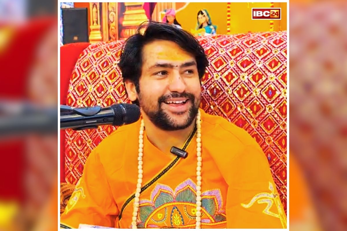 Ind vs Pak: टीम इंडिया की जीत पर गदगद हुए पंडित धीरेंद्र शास्त्री, भारतीय खिलाड़ियों को दी बधाई, कहा- ‘बाप तो बाप होता है’