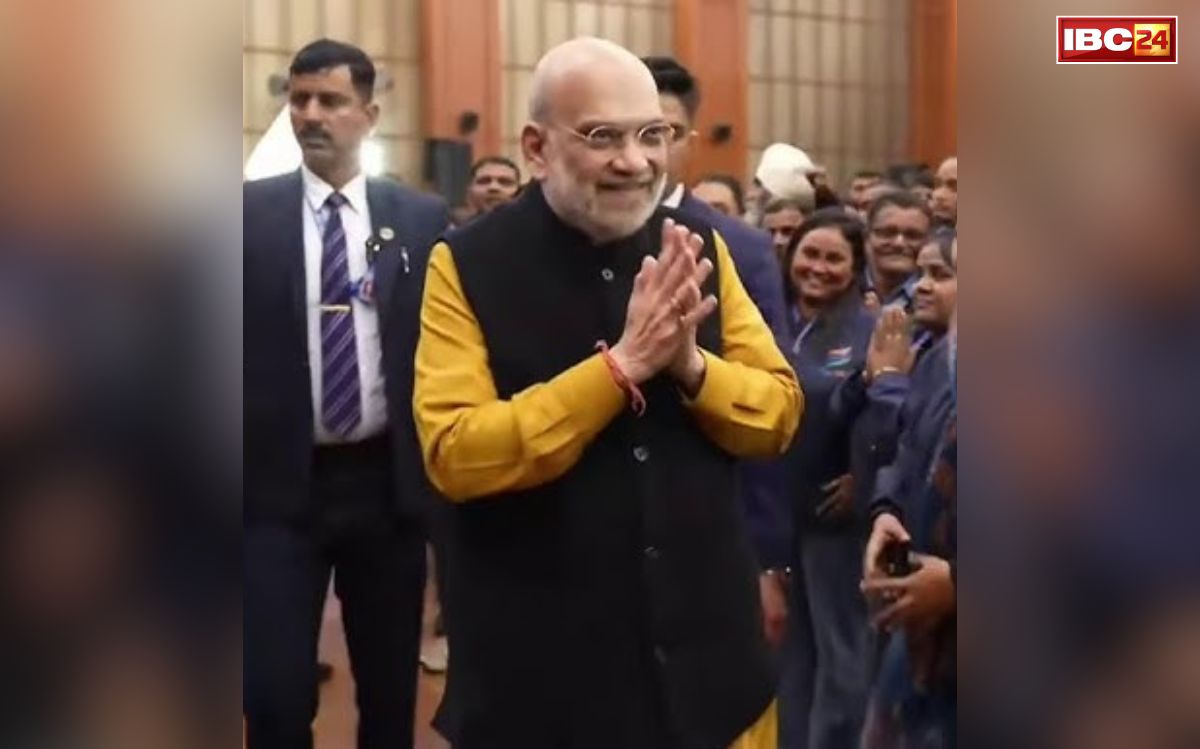 Bharat Taxi Amit Shah News: “ड्राइवर ही होगा कैब का मालिक, वही लाभ के हिस्सेदार भी”.. भारत टैक्सी ऐप कैब चालकों से रूबरू हुए अमित शाह.. बताया कैसे होगा मुनाफ़ा