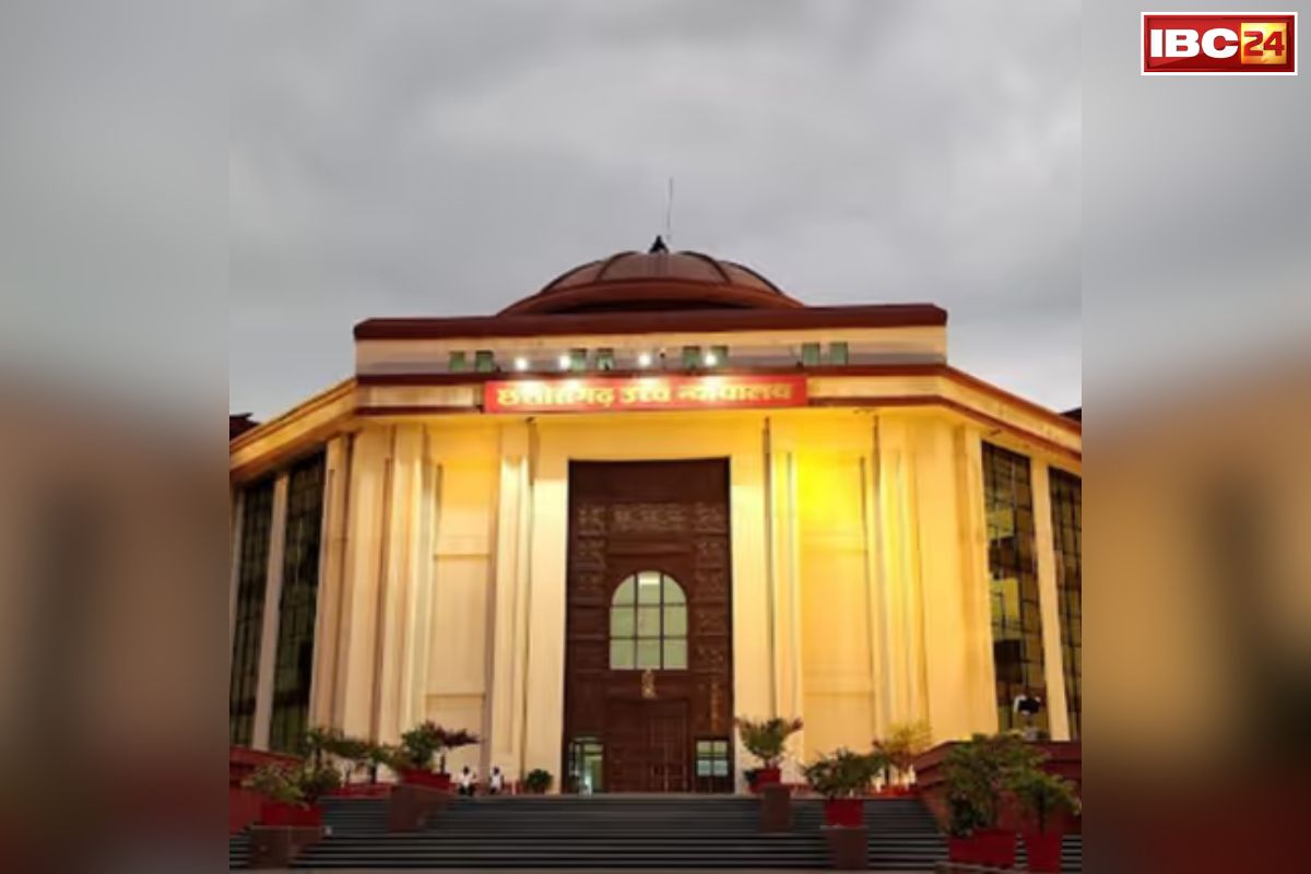 Bilaspur High Court Latest News: बिलासपुर हाईकोर्ट की रोक.. इस मामले में नहीं होगी शिक्षकों पर अनुशासनात्मक कार्रवाई, बाध्यता भी ख़त्म