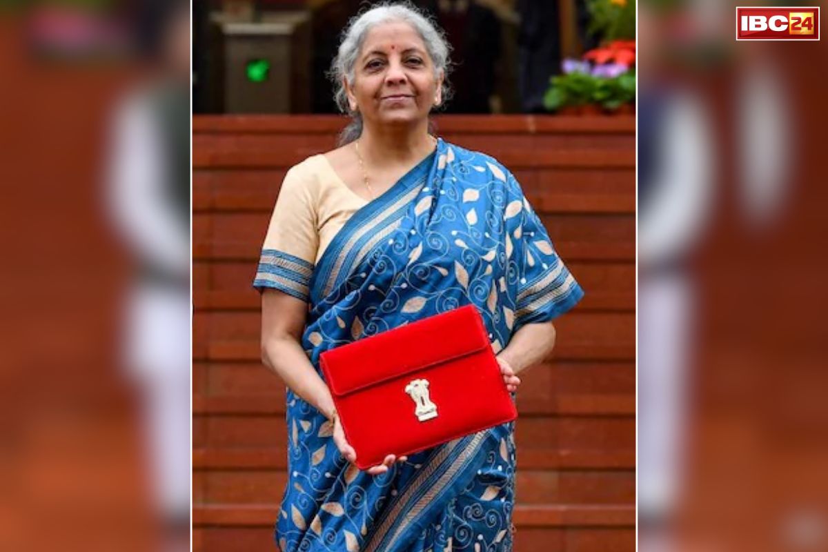 Budget 2026 Divyang Yojana: केंद्रीय बजट में दिव्यांगों के लिए दो बड़ी योजनाओं का ऐलान.. सम्मानपूर्वक जीवन का अधिकार देना सरकार के लक्ष्य में शामिल