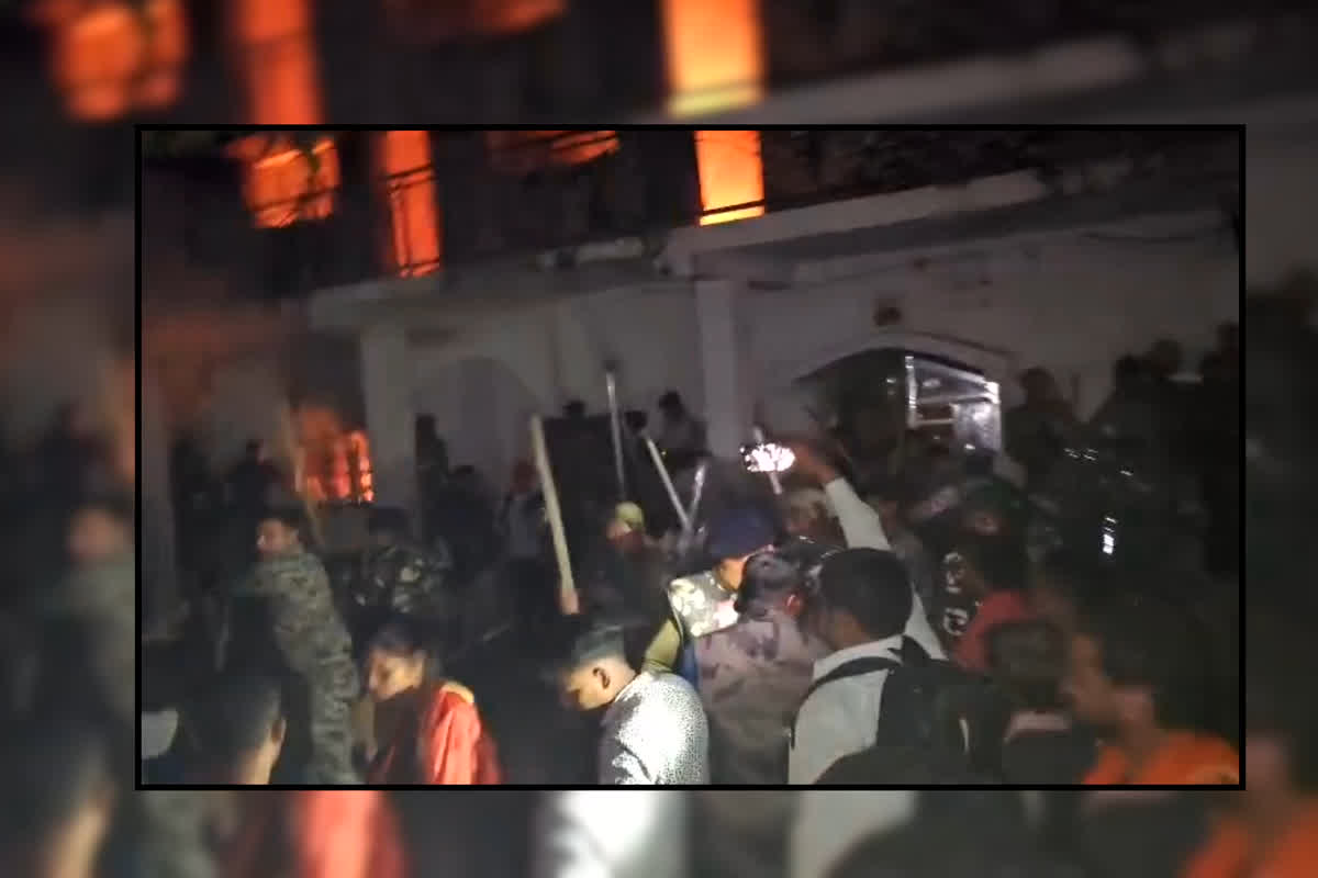 Rajim Violence News: राजिम हिंसा मामले में पुलिस को मिली बड़ी सफलता, मुख्य आरोपी समेत तीन गिरफ्तार, बताया क्यों दिया वारदात को अंजाम
